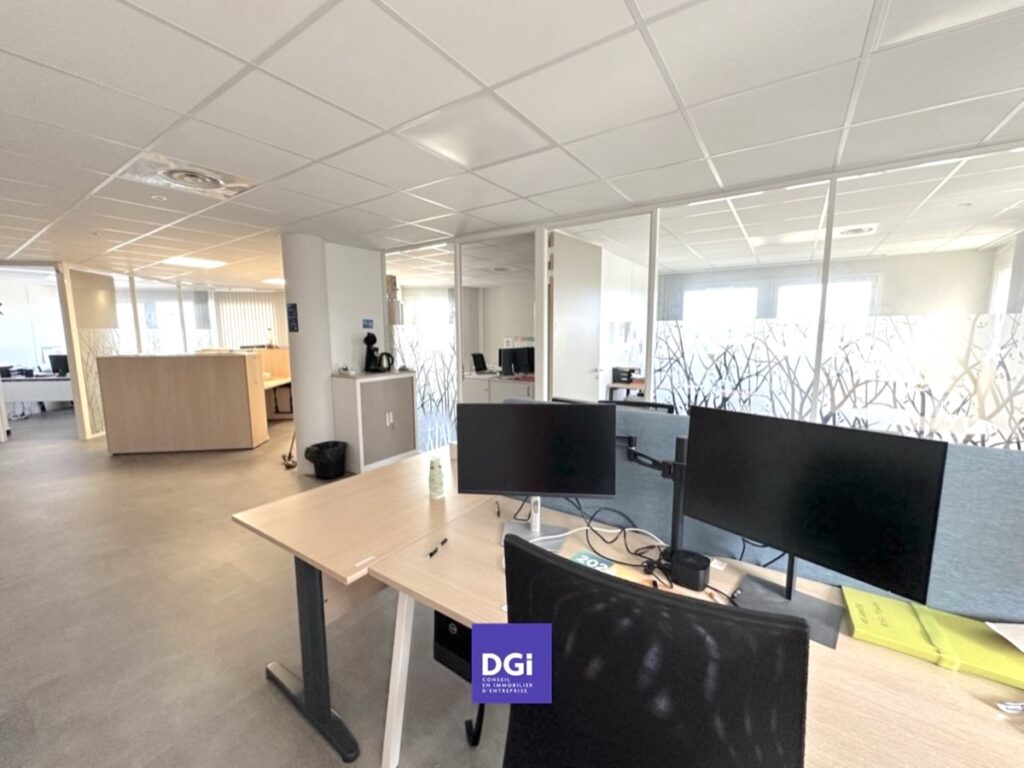 bureau vente nimes