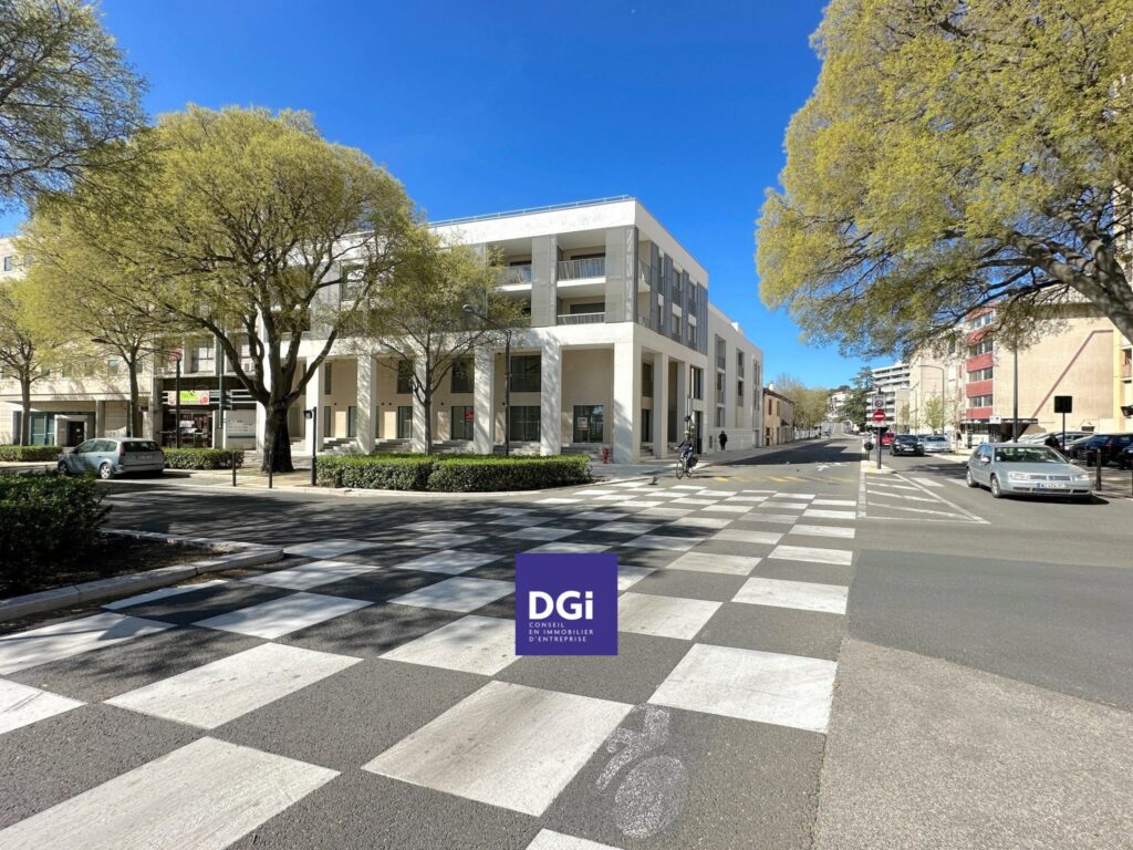 location bureau nimes jean jaures