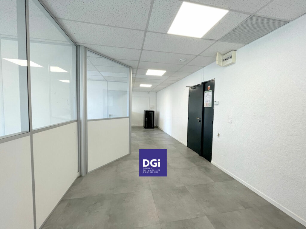 bureau lumineux nimes ville active