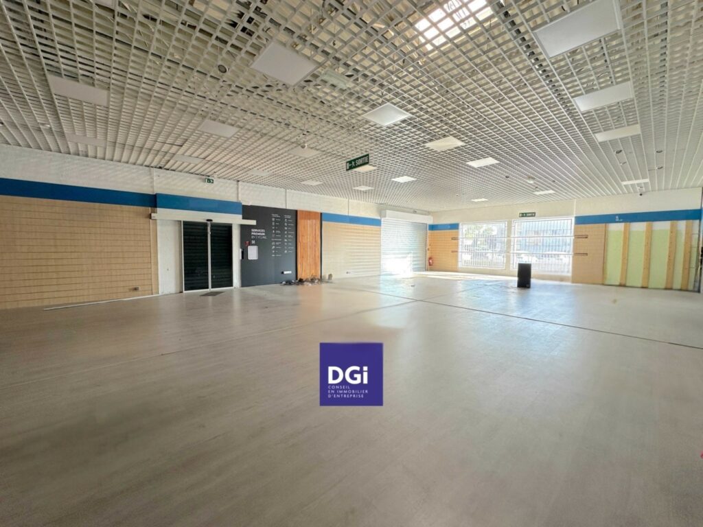 commerce a louer avenue marechal juin nimes