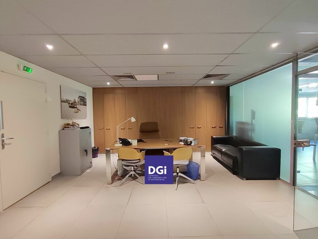 A VENDRE, Bureaux à NIMES – 1462017-0V