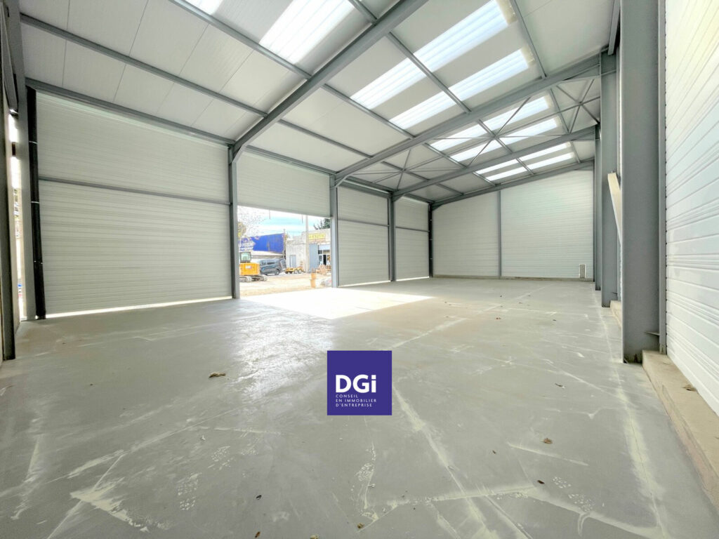 A LOUER, Locaux d’activités à NIMES – 1453926-0L
