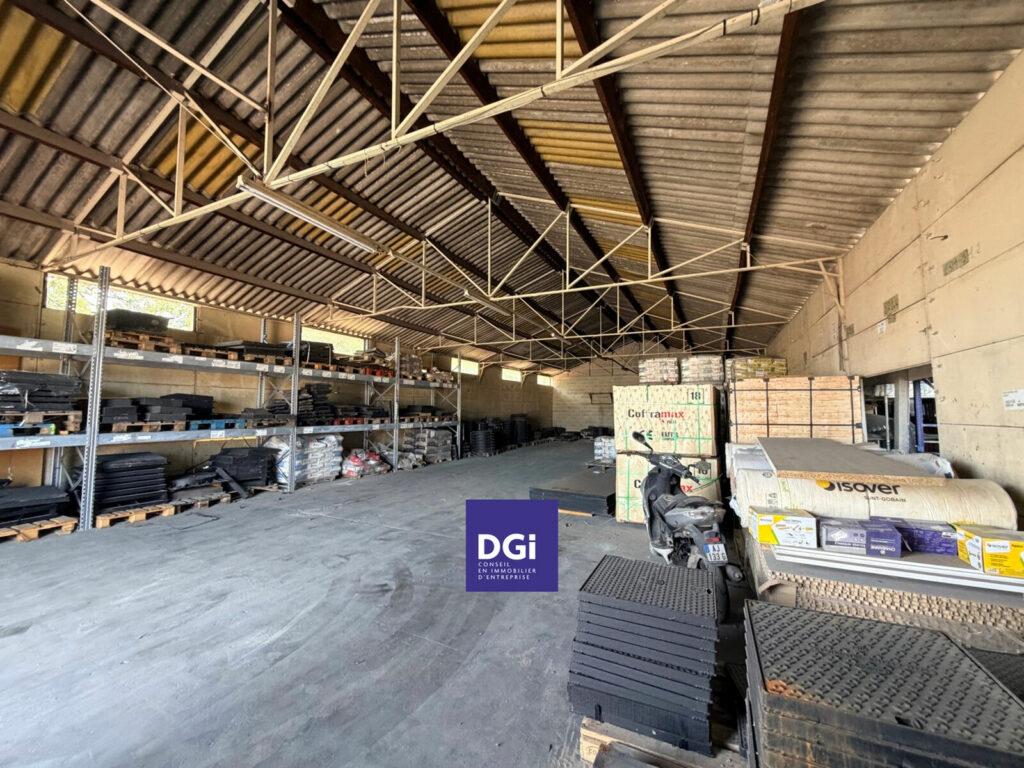 A LOUER, Locaux d’activités à NIMES – 2176743-0L