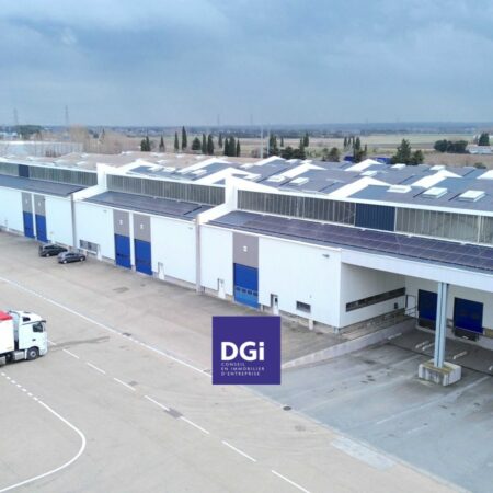 vue aerienne entrepots logistiques mas cheylon nimes