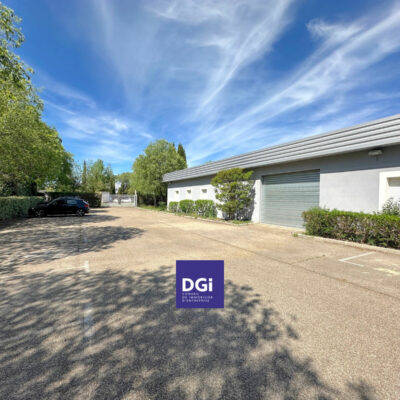 A VENDRE, Locaux d&rsquo;activités à NIMES – 2159882-0V