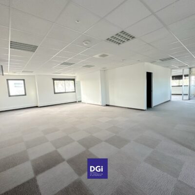 MD_bureaux_a_louer_nimes_12_dccea7d64d754057a58705256a1cc70e.jpg