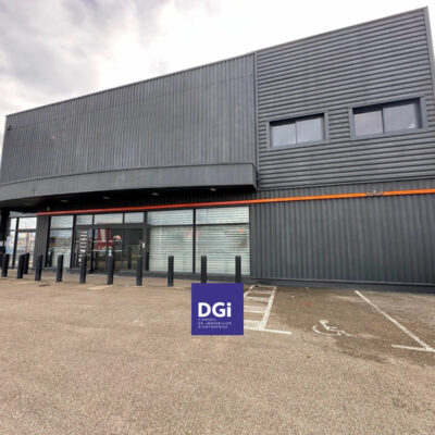 A LOUER + DROIT D&rsquo;ENTREE, Locaux commerciaux à ARLES – 2070803-0L