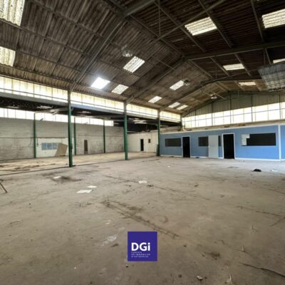 A VENDRE, Locaux d&rsquo;activités à BOUILLARGUES – 1126232-0V