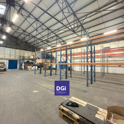 A LOUER, Locaux d&rsquo;activités à NIMES – 2139927-0L