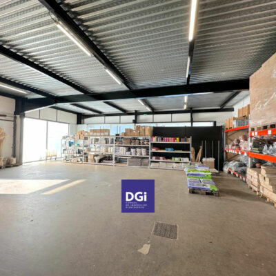 A VENDRE, Locaux d&rsquo;activités à CAISSARGUES – 2153541-0V