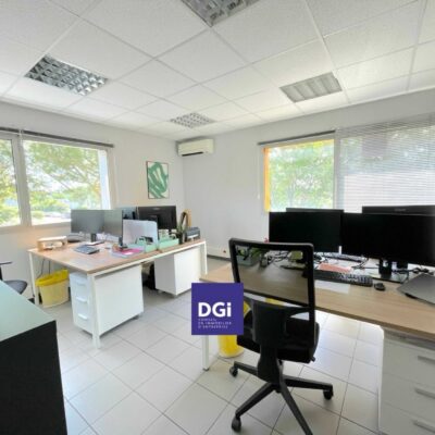 A LOUER, Bureaux à NIMES – 1385945-0L