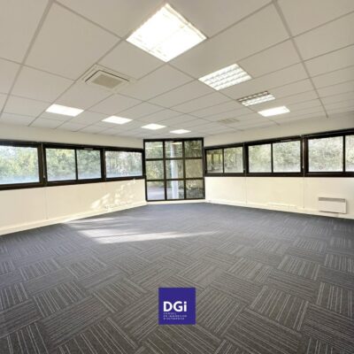 MD_location_bureau_nimes_1_2b043e5d705d42cb9ca71335f4acd290.jpg