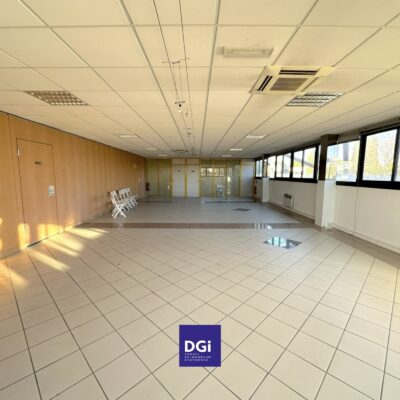 MD_location_bureau_nimes_6_f033d5a0016049259b7cf74a870c777c.jpg