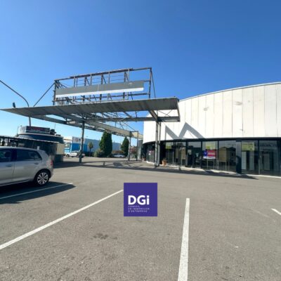 A LOUER, Locaux commerciaux à NIMES – 1408323-0L