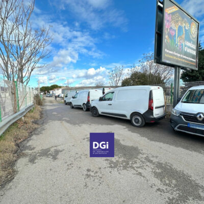 A LOUER, Locaux d&rsquo;activités à NIMES – 2139134-0L