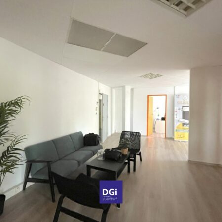 bureau loue ville active nimes
